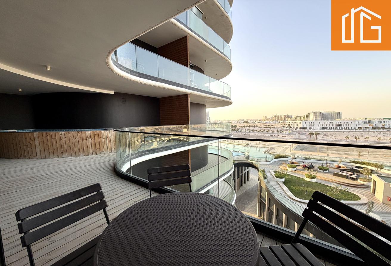 NAVY APPROVED | PRIVATE JACUZZI | BALCONY