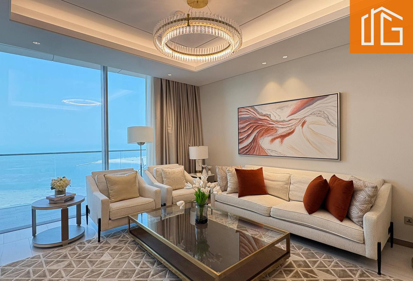 5* SERVICE/ LUXURY/ BALCONY/ CITY AND SEA VIEW