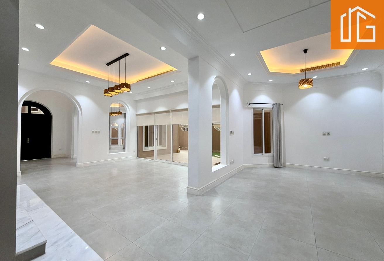 MODERN VILLA | MINS FROM KFCW | SERENE LOCATION
