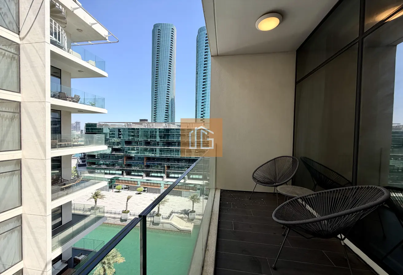 CANAL VIEW | BALCONY | MODERN | PRIME LOCATION
