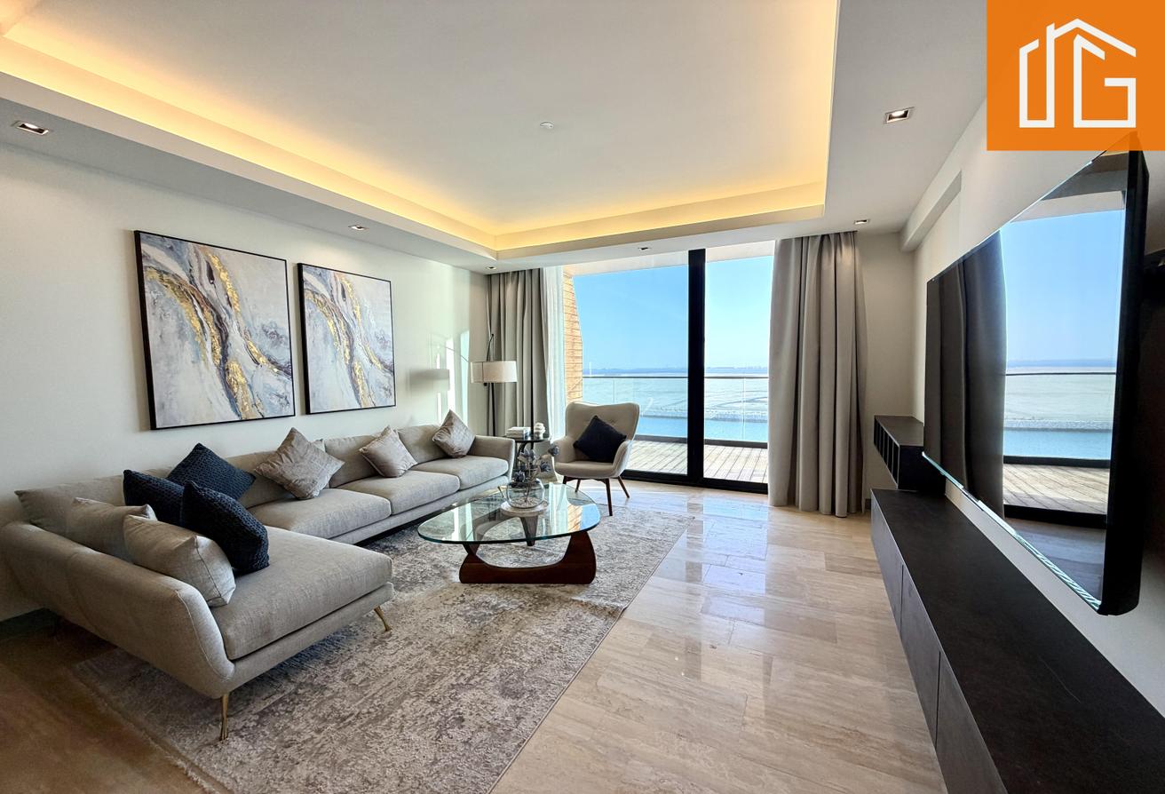 NAVY APPROVED | MAID ROOM | MODERN | BALCONY