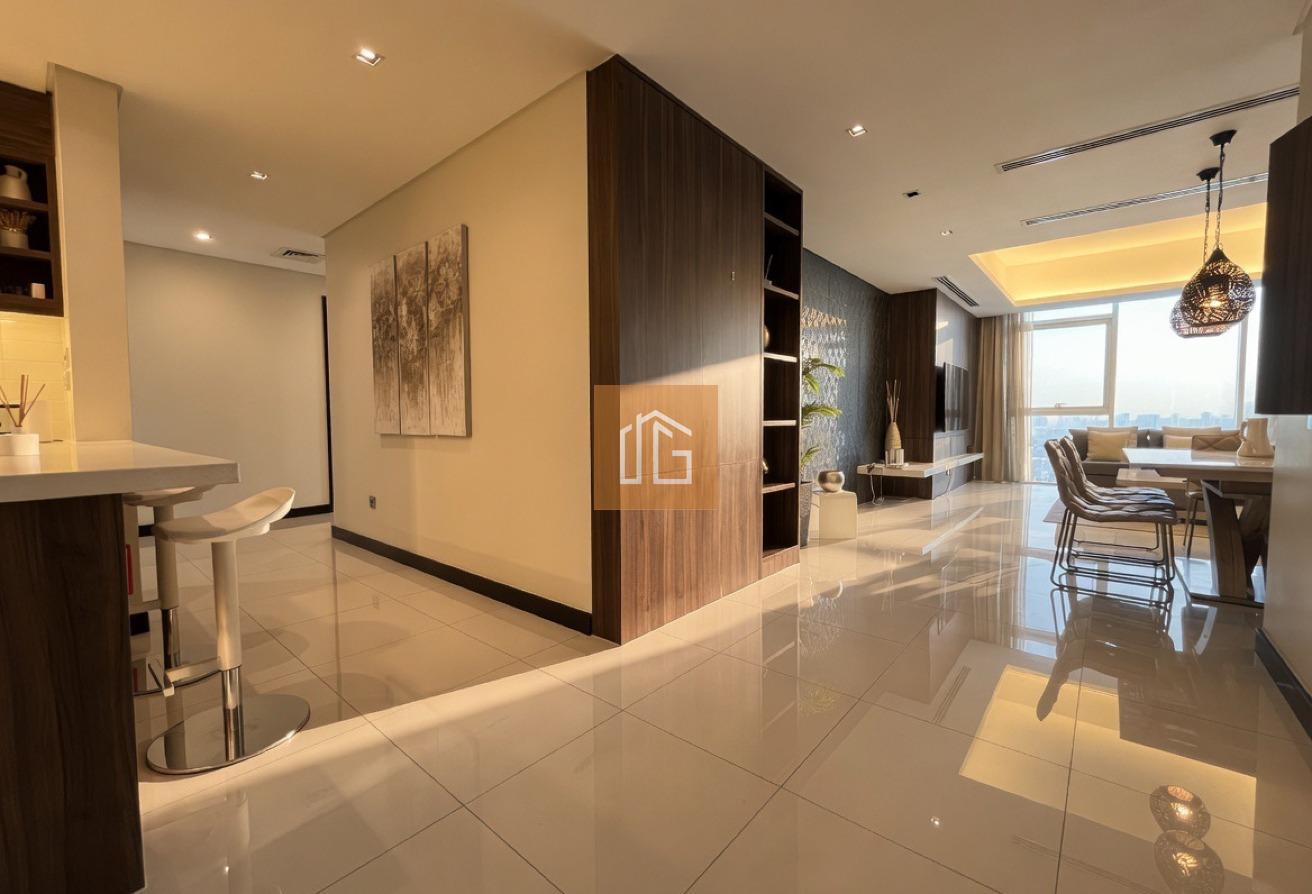 FONTANA / LUXURIOUS / HIGH FLOOR / UPGRADED