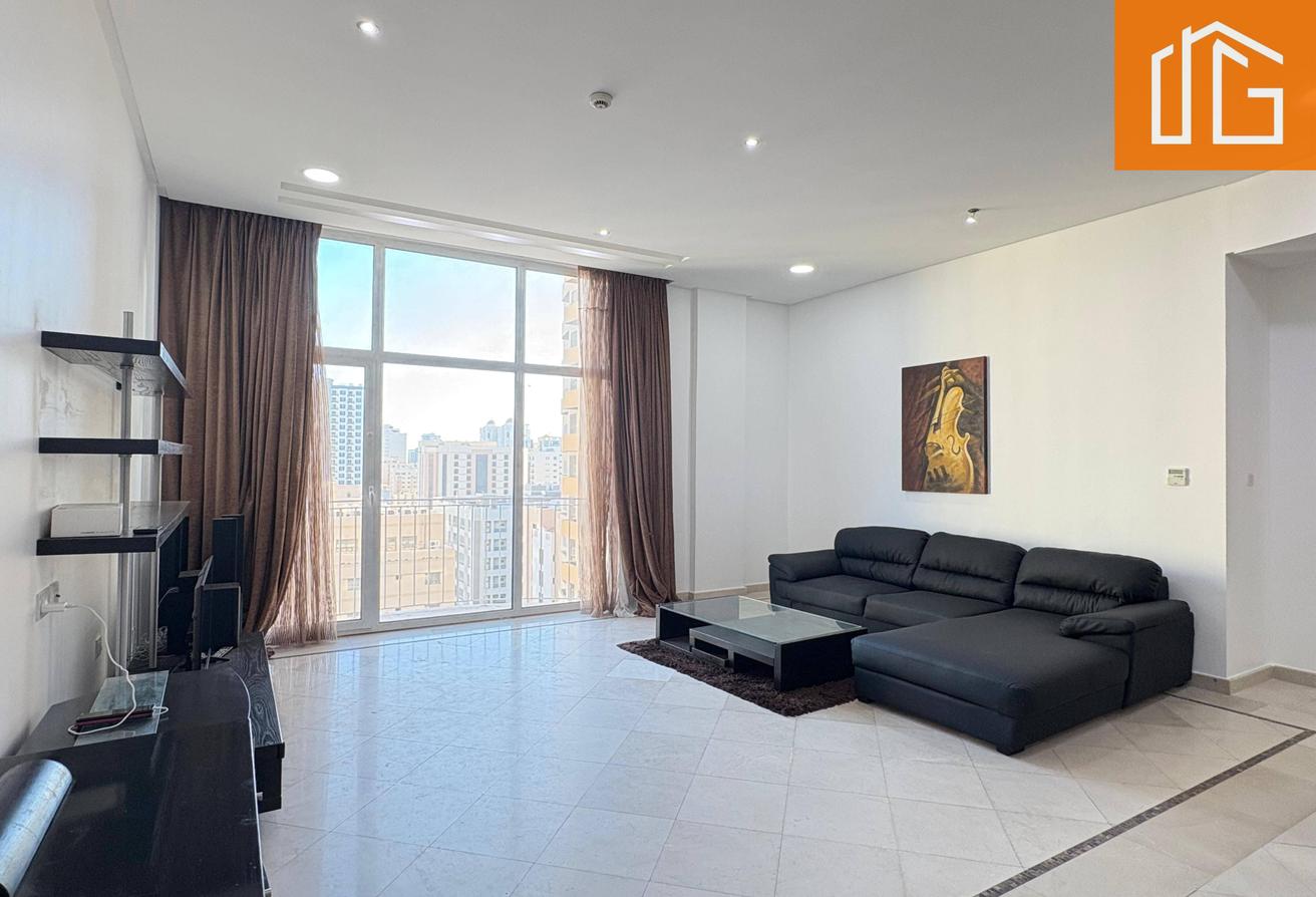 SPACIOUS / FAMILY FRIENDLY/ BRIGHT