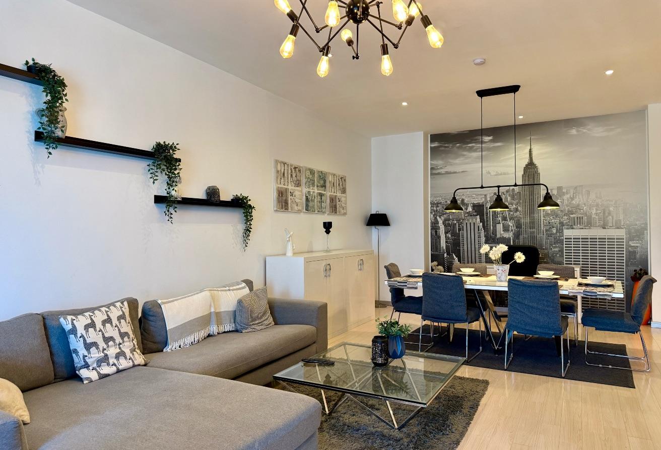 PRIME LOCATION | NAVY APPROVED | BALCONY