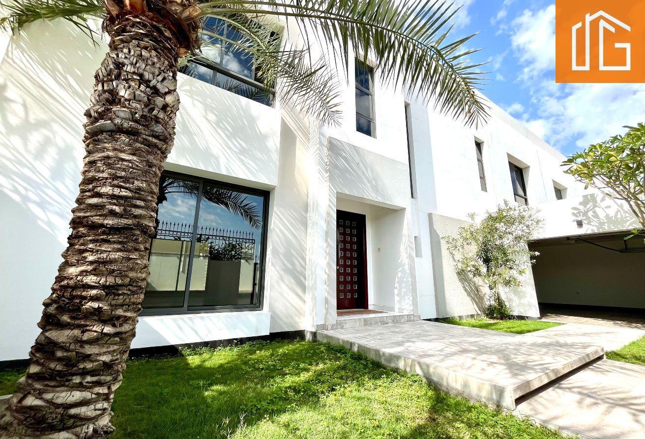 PRIVATE POOL / GOOD DEAL / SPACIOUS