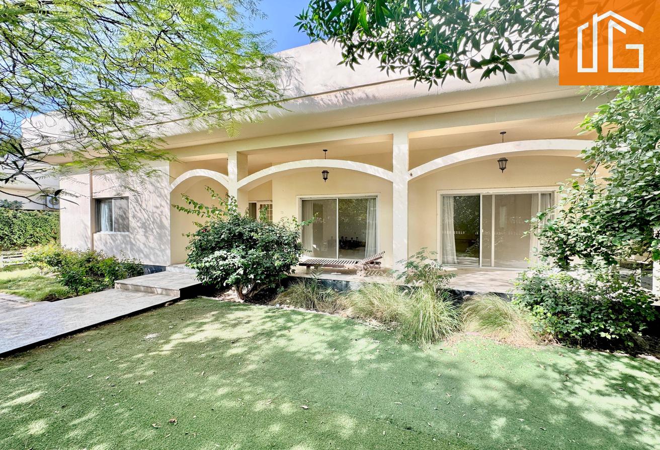 PRIVATE GARDEN/  CLOSED KITCHEN / MAID'S/ BRIGHT