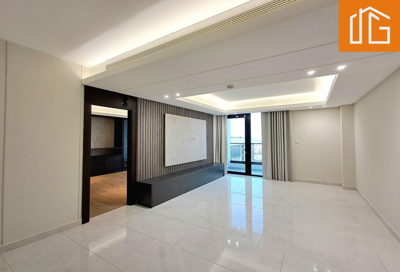 Balcony | Modern | Spacious | comfort