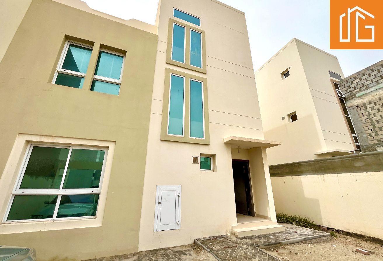 HOT DEAL / UNLIMITED POTENTIAL / 3 LEVEL VILLA