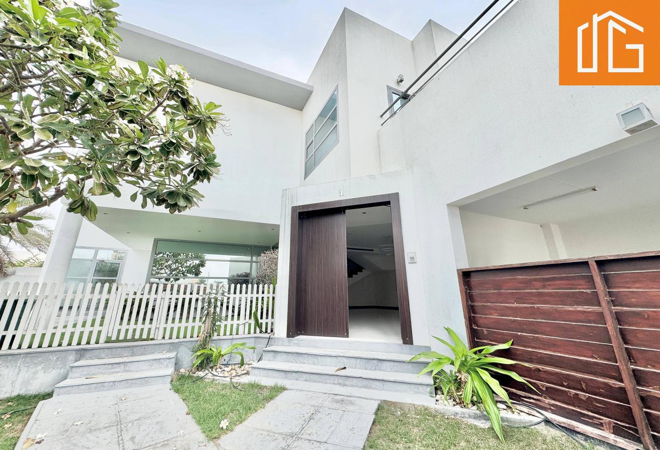 PRIVATE POOL/ MAID'S ROOM/ BALCONY /2 KITCHENS