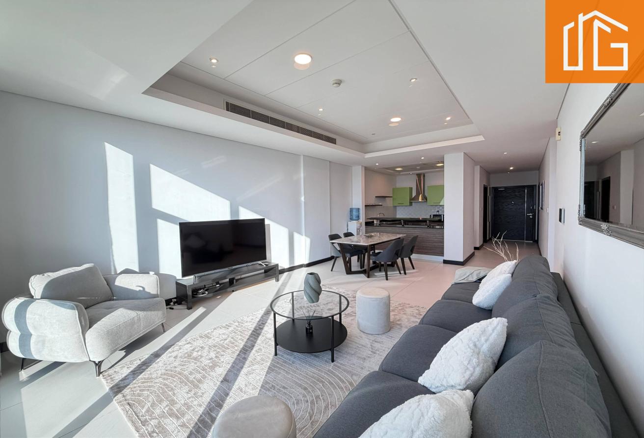 RESORT STYLE LIVING / SPACIOUS / BRIGHT