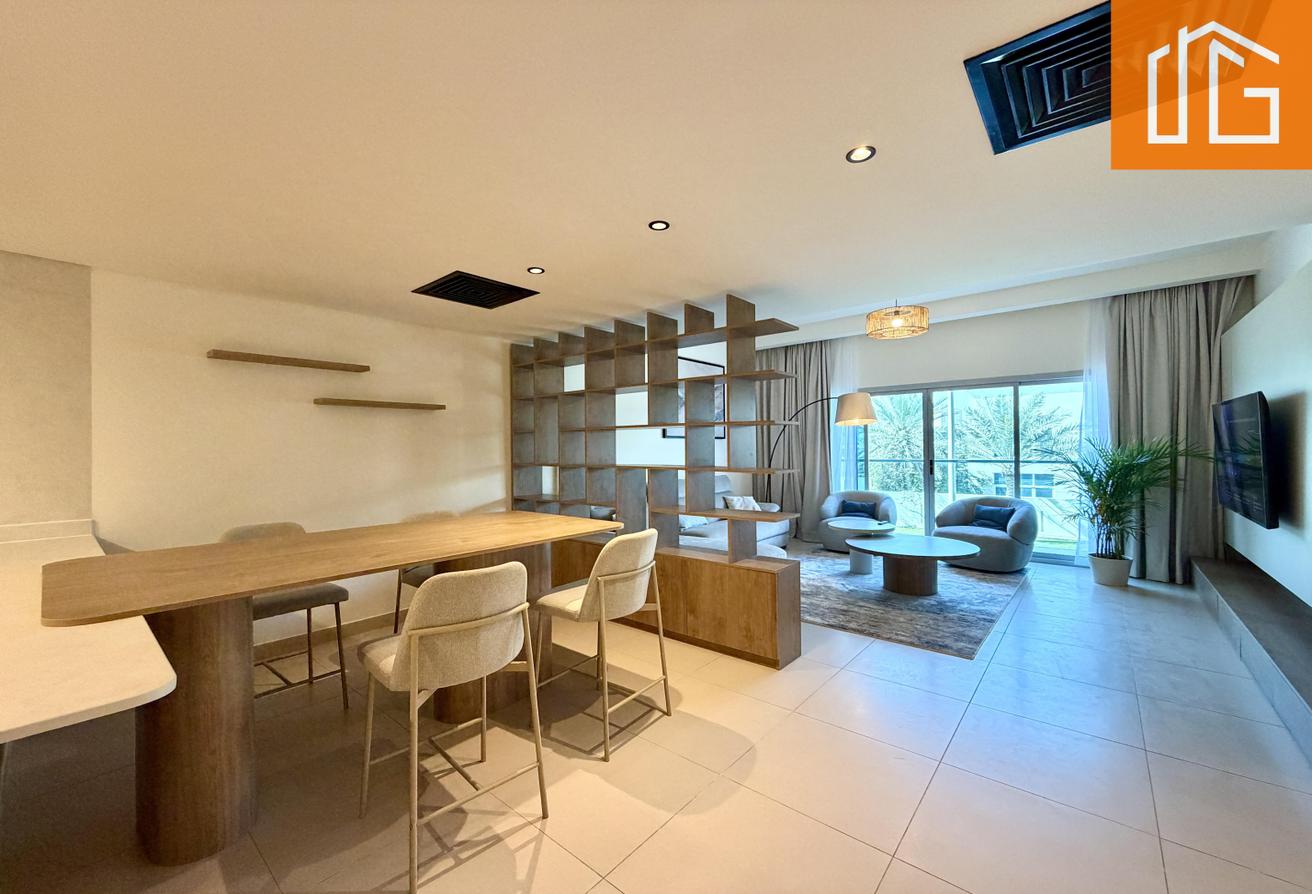FULLY RENOVATED | MODERN | EXTRA ROOM
