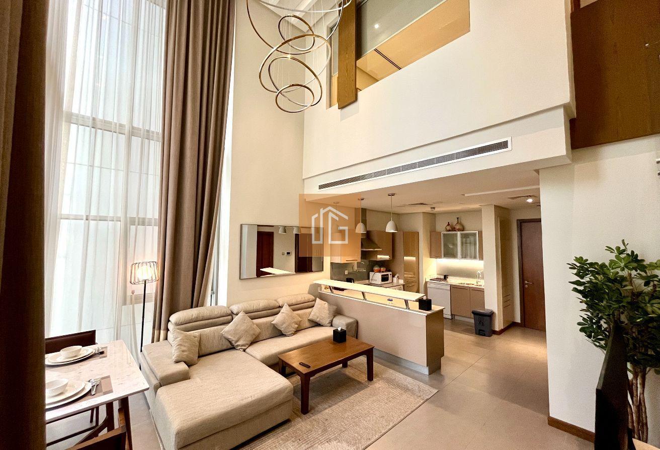 HOT DEAL / RARE DUPLEX / LUXURIOUS / SPACIOUS