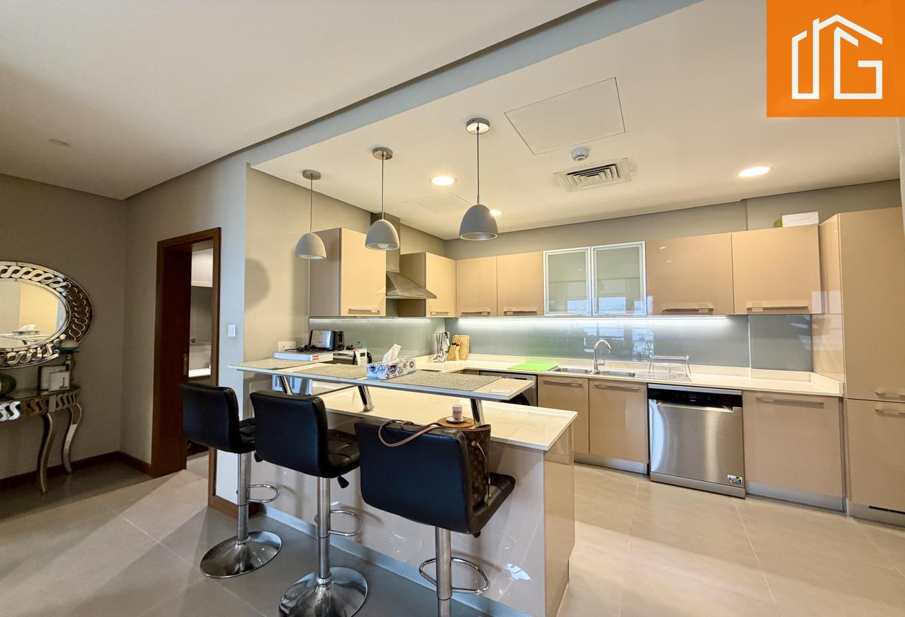 LOCATION | BALCONY | SEA VIEW | HIGH FLOOR