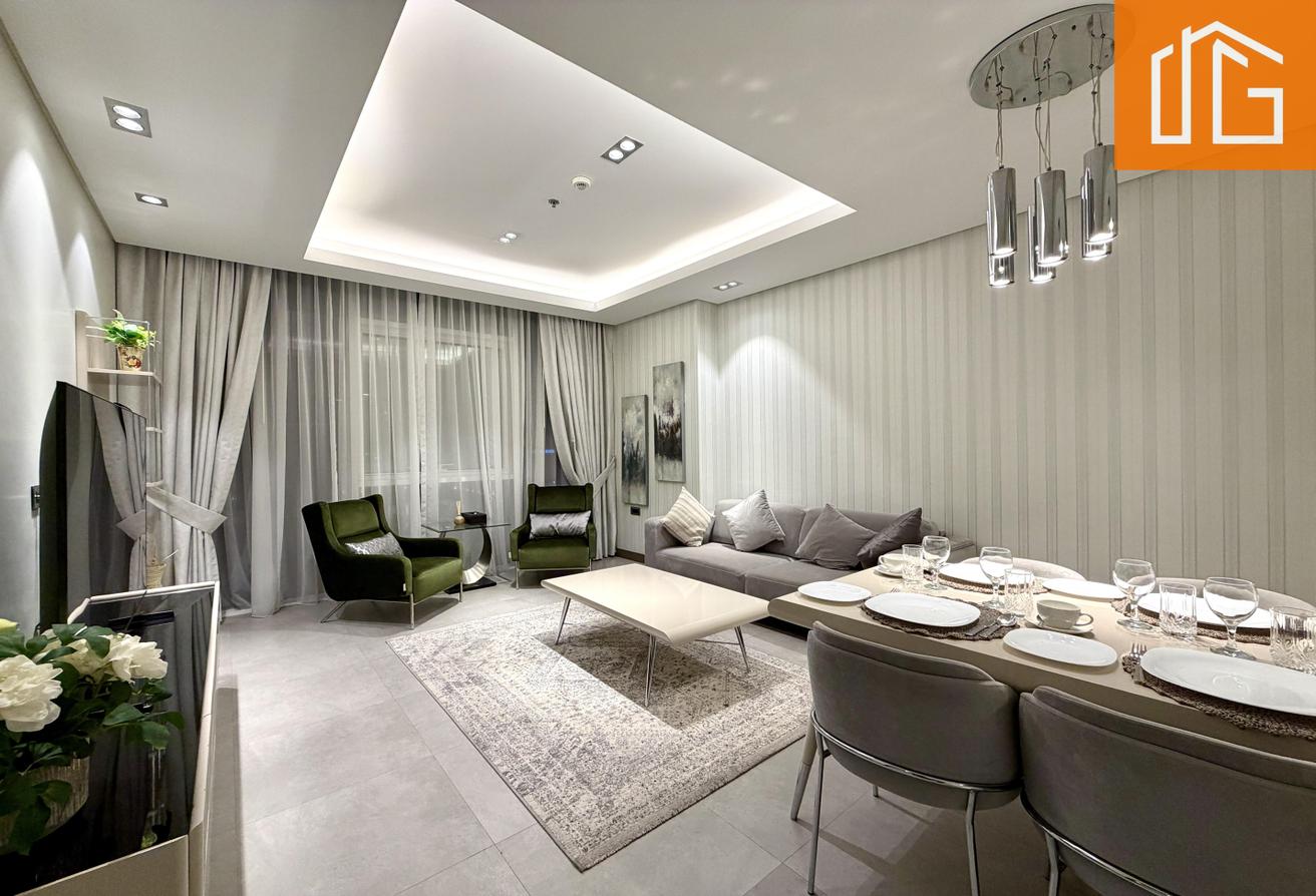 CATAMARAN | HOUSEKEEPING | MODERN | LOCATION
