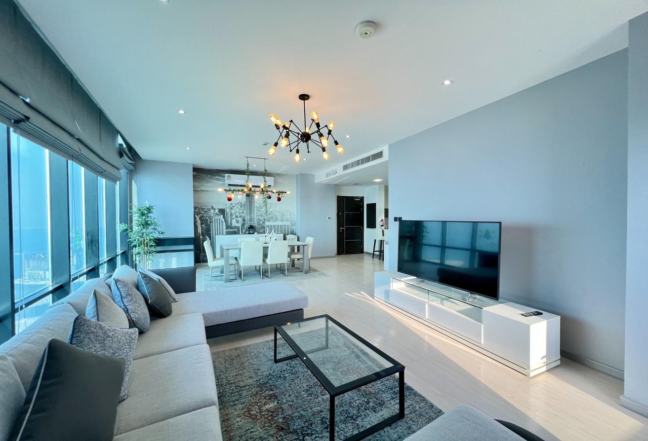 NAVY APPROVED | HIGH FLOOR | MODERN